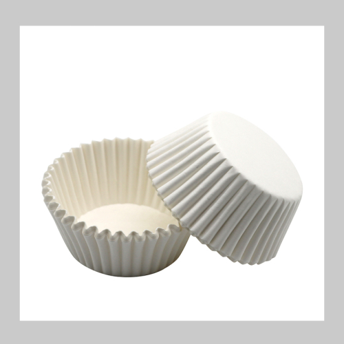 https://breezpack.com/assets/products/resized/Cake Cup White - كب كيك ابيض